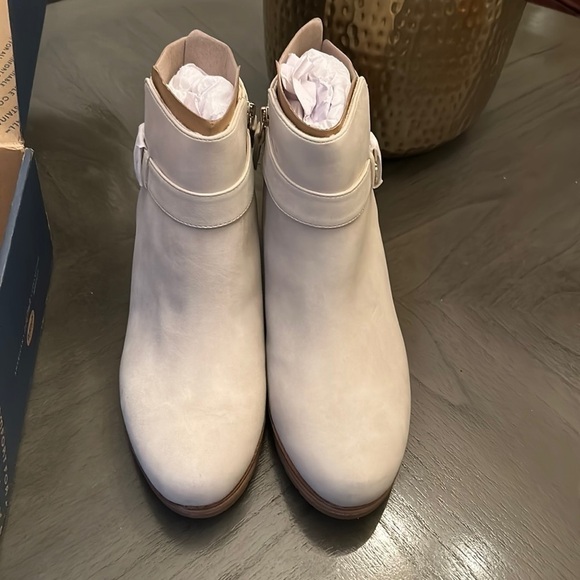 DR. SCHOLL'S One Up Wedge Bootie - Picture 4 of 13